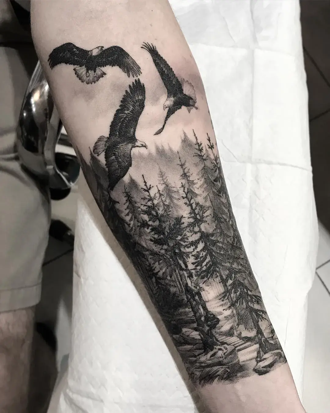 Wald Tattoo (Grafisch) von Andrew Borisyuk, Tätowierer in Straubing